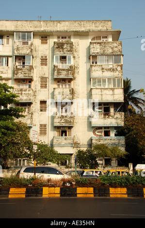 Il vecchio art deco condominio in Mumbai / Bombay, India Foto Stock