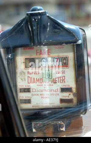 Bombay / Mumbai taxi meter mostra tariffa, India Foto Stock