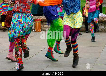 Morris ballerini gambe colorate Foto Stock