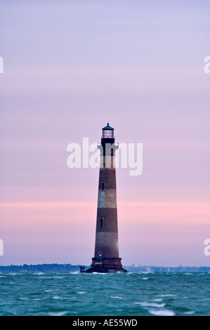 Morris Island Lighthouse all'alba di Charleston, Carolina del Sud Foto Stock