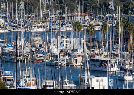 Barche e yacht ormeggiati presso il Los Angeles Marina in Marina del Rey California Foto Stock