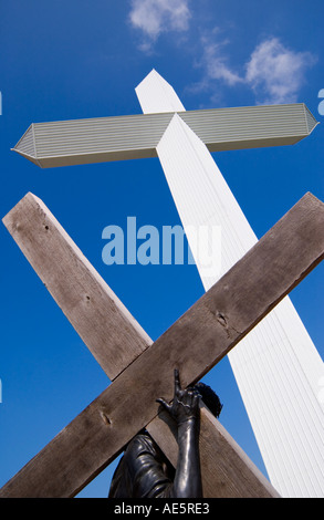 La stazione di Groom Cross vicino al monumento di Giant Cross a Groom, Texas, Stati Uniti. Foto Stock