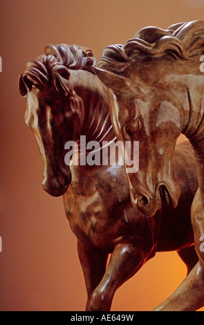 Cavalli di bronzo per la vendita in un Carmelo GALLERY Foto Stock