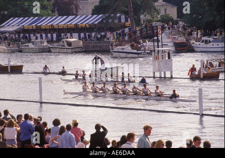 Regata Henley Royal. Henley sul Tamigi Berkshire Inghilterra. Corse. 1985 HOMER SYKES Foto Stock