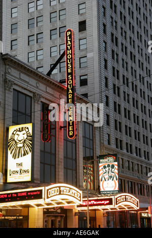 Ohio Cuyahoga County, Cleveland, Euclid Avenue, Theatre District, Playhouse Square Center, centro, state Theatre, teatro, serata notturna, OH070731139 Foto Stock