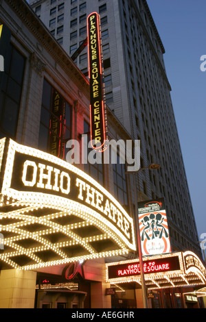 Ohio Cuyahoga County, Cleveland, Euclid Avenue, Theatre District, Playhouse Square Center, centro, state Theatre, teatro, serata notturna, OH070731142 Foto Stock