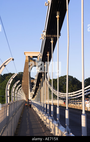 Passaggio pedonale su Isambard Kingdom Brunel s il ponte sospeso di Clifton Bristol Foto Stock