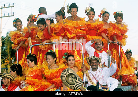 Festaioli durante il Carnevale Barranquilla Colombia Foto Stock