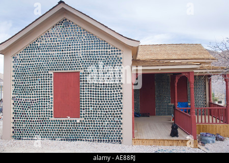 Casa costruita da Tom Kelly nel 1906 dalla birra e bottiglie di liquore Foto Stock