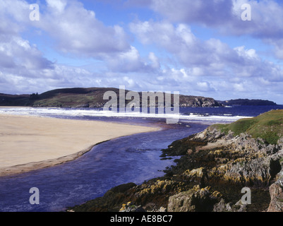 Dh BETTYHILL SUTHERLAND la foce del fiume Naver Torrisdale e baia di spiaggia sabbiosa a nord della Scozia Foto Stock