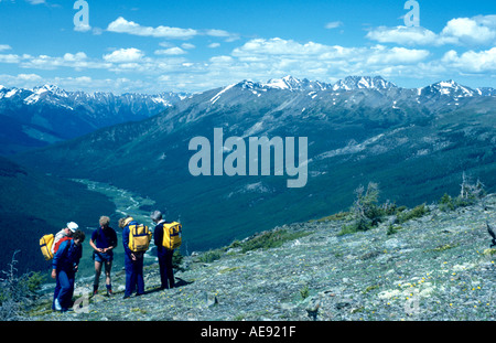 Gli escursionisti in Bugaboo montagne rocciose della Columbia britannica in Canada Foto Stock