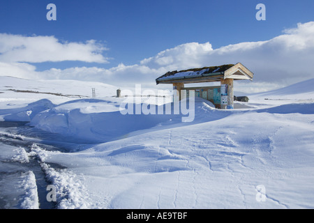 Scheda Informazioni presso il Circolo Polare Artico centro sull'autostrada E6 Norvegia Foto Stock