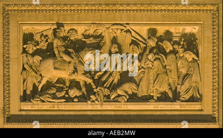 Francia Paris sculture sul lato del Arc de Triomphe Foto Stock