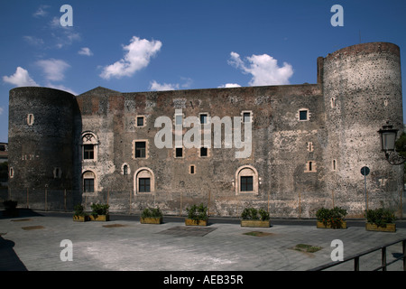 Castello Ursino piazza Federico Svevia catania sicilia italia Foto Stock