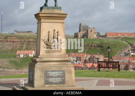 Risoluzione di Whitby memorial North Yorkshire sulla costa nord-est dell'Inghilterra Foto Stock