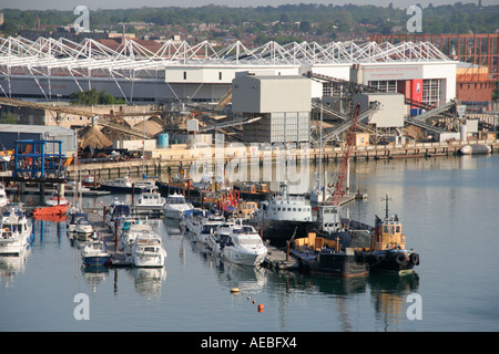Vista dall'itchen ponte a pedaggio a Southampton city tutti i santi allo stadio di calcio Inghilterra uk gb Foto Stock