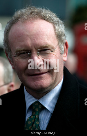 Sinn Fein è Martin McGuinness a san Patrizio parata in London, England, Regno Unito Foto Stock