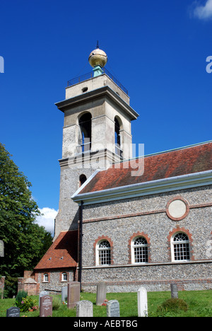 La Chiesa di San Lorenzo, a Wycombe Ovest, Buckinghamshire, Inghilterra, Regno Unito Foto Stock