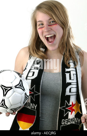 Femmina giovane tifoso di calcio Foto Stock