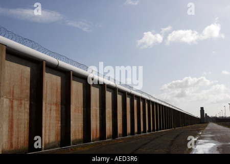 Parete perimetrale della prigione di Maze, H blocchi, al di fuori di Belfast. Irlanda del Nord Foto Stock