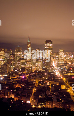 Vista della skyline di San Francisco di Notte Foto Stock