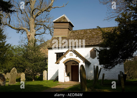 Regno Unito Galles Powys Montagna Nera Vale of Ewyas Capel y ffin piccola cappella in remoto Foto Stock