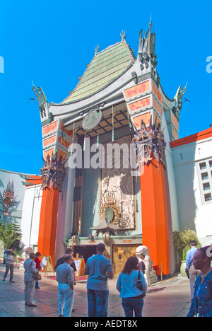 La facciata esterna del Grauman Chinese Theatre di Hollywood Los Angeles California Foto Stock