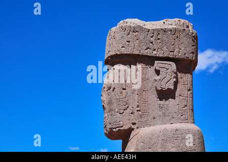 Dettaglio del monolito Ponce Tiwanaku rovine antica capitale della civiltà andine Bolivia Foto Stock