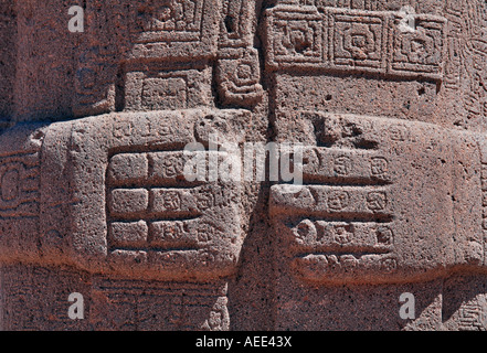 Dettaglio del monolito Ponce Tiwanaku rovine antica capitale della civiltà andine Bolivia Foto Stock