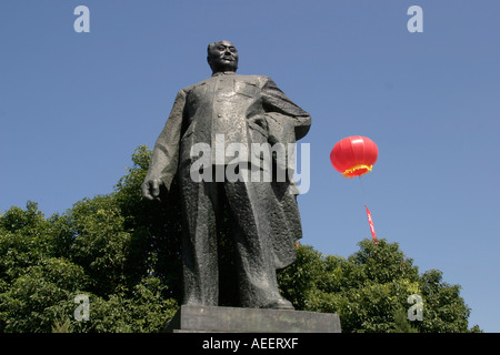 Shanghai Cina statua del presidente Mao sul Bund a Shanghai Foto Stock