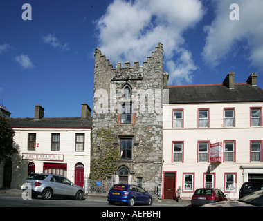 Berlina s Castle Market Street Ardee contea di Louth in Irlanda Foto Stock