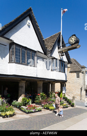 Il Museo Tolsey nella High Street in Cotswold città di Burford, Oxfordshire Foto Stock