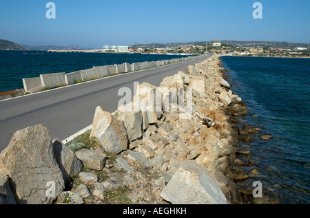 Ponte stradale tra La Maddalena e Caprera isola La Maddalena Sardegna Italia Foto Stock