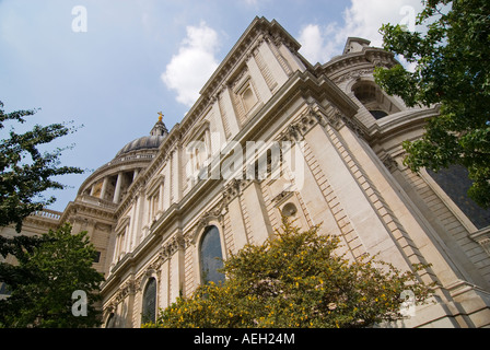 Orizzontale angolare ampio angolo del lato sud della cattedrale di San Paolo Foto Stock