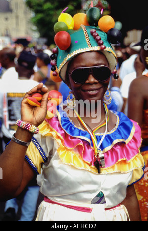 Notting Hill gate carnaval,Nero donna con cappello Foto Stock