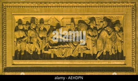 Francia Paris sculture sul lato del Arc de Triomphe Foto Stock