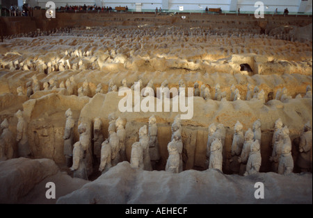 Panoramica della prima volta dell'Esercito di Terracotta, Xian, Shaanxi, Cina Foto Stock