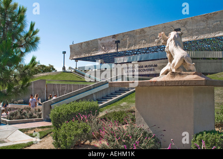 La facciata esterna di George C la pagina di Storia Naturale Il museo di scoperta di Rancho La Brea Tar Pits a Los Angeles California USA Foto Stock