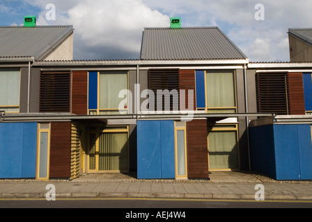 Alloggiamento moderno al Greenwich Millennium village " Penisola di Greenwich" Londra SE10 Inghilterra HOMER SYKES Foto Stock