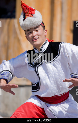 Giovane ballerino a Gengis Khan festival in Mongolia Foto Stock