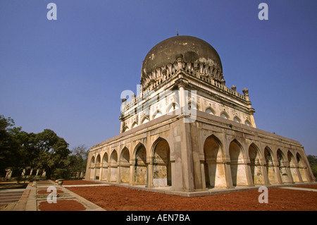 India Andhra Pradesh Hyderabad Qutb Shahi tombe tomba di Hayath Baksh iniziata Foto Stock