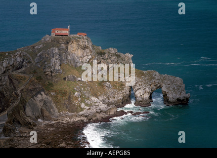 Machichaco, Blick auf San Juan de Gaztelugache Foto Stock