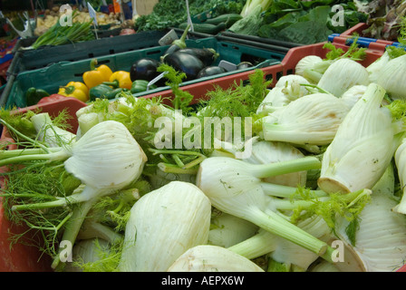 Mercato degli Agricoltori " Queens Park' North London Regno Unito 2007 Foto Stock