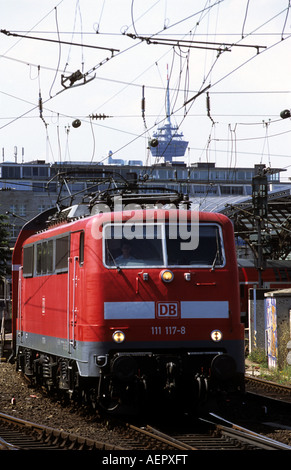 Le ferrovie tedesche Regional Express treno passeggeri, Colonia, Renania settentrionale-Vestfalia (Germania). Foto Stock