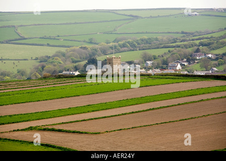 Regno Unito Cornovaglia Boscastle Forrabury comune Symphorians St chiesa al di là delle maglie striscia antico sistema di campo Foto Stock