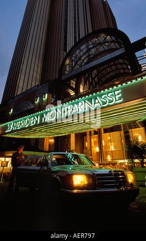 Hotel Le Meridien Montparnasse a sera città di parigi francia solo uso editoriale Foto Stock