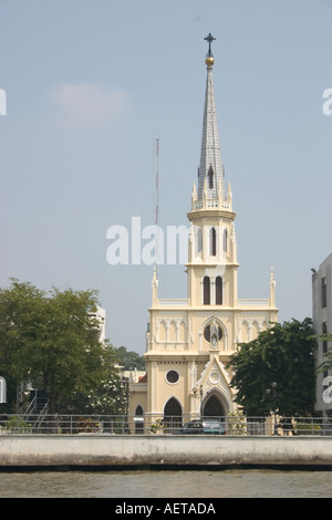 Santo Rosario chiesa sul Fiume Chao Praya River Bangkok Foto Stock