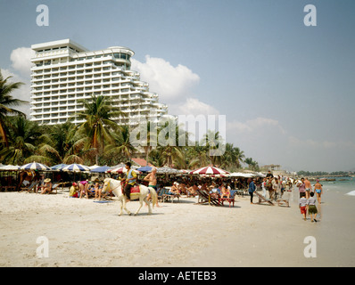 Thailandia Hua Hin Melia Hua Hin Hotel e la spiaggia principale Foto Stock