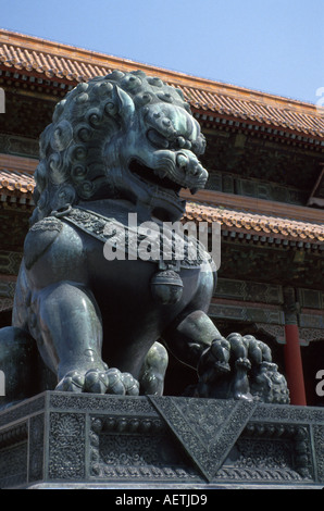 Cina Cinese Orientale Asiatico, comunismo, comunista, Pechino, Pechino, Pechino, Città Proibita, palazzo, museo, dinastia Ming, statua, arte pubblica, memori Foto Stock