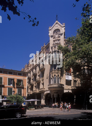 Storica Gran Hotel, ex Hotel di lusso gestito come galleria d'arte + ristorante + centro espositivo, Palma de Mallorca, Spagna. Foto Stock